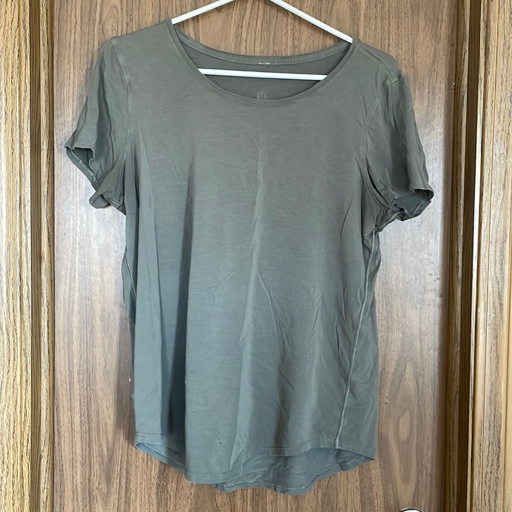 Green Lululemon shirt